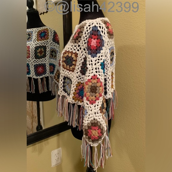 XSP-MP Handmade Crocheted Poncho - Picture 2 of 5